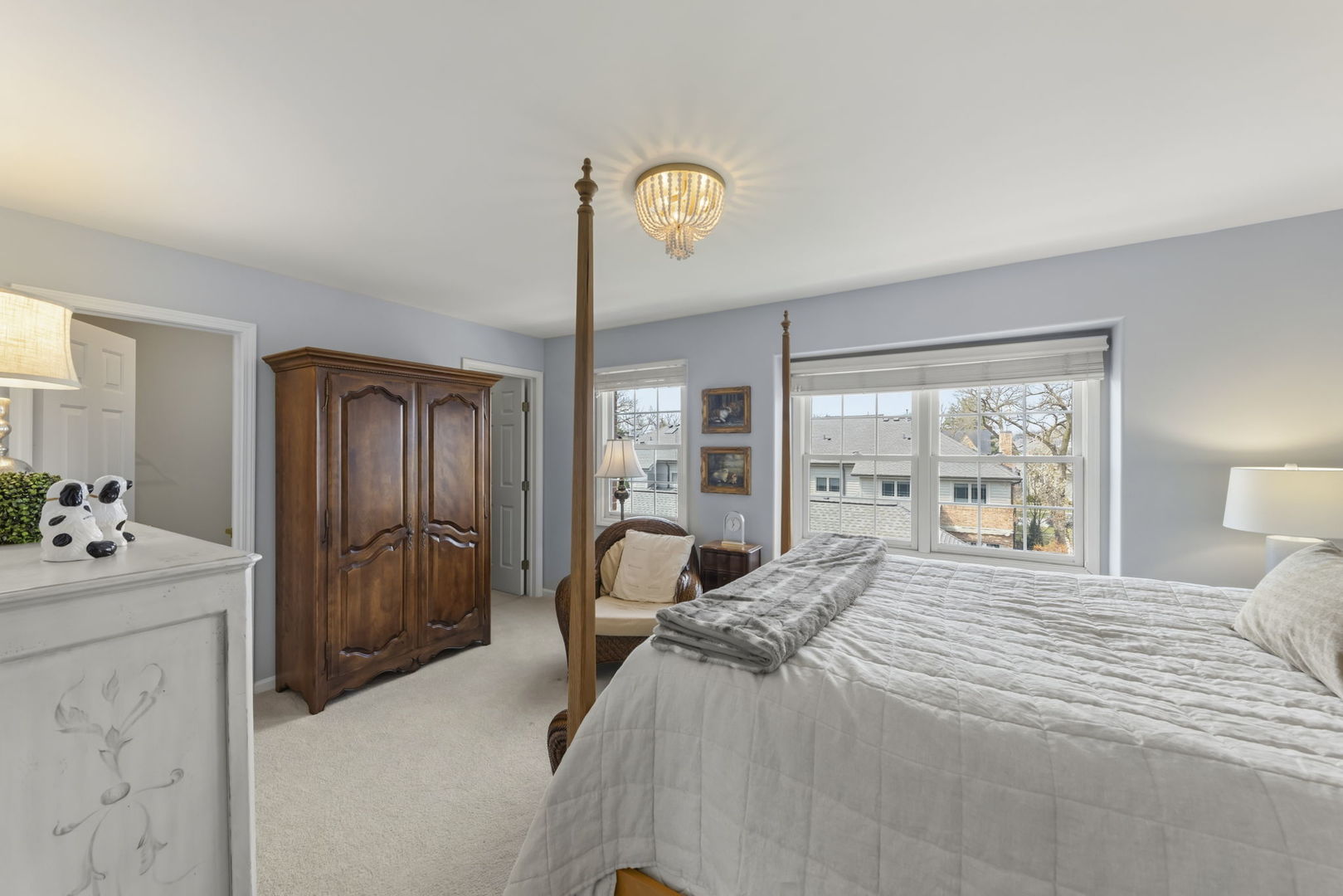 216 N Addison Avenue, Elmhurst, IL 60126