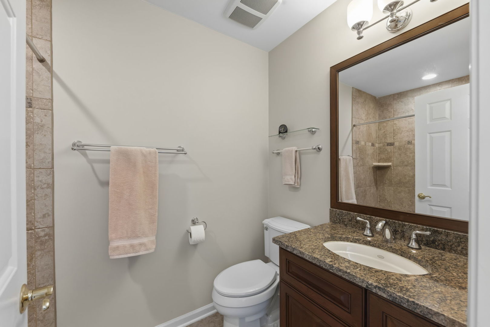 216 N Addison Avenue, Elmhurst, IL 60126