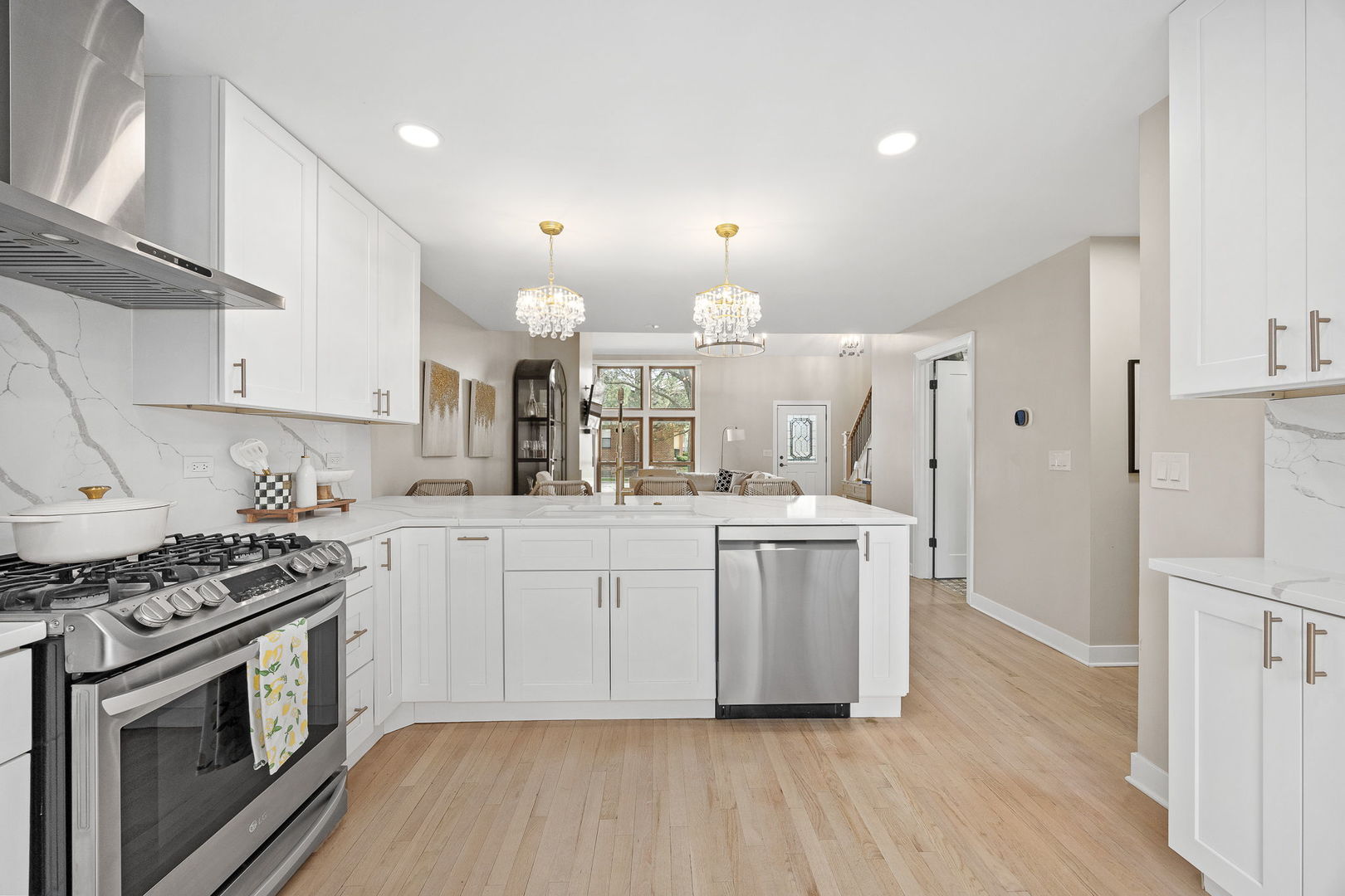 11108 WESTMINSTER Drive, Westchester, IL 60154