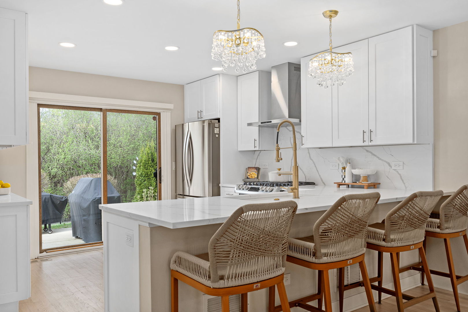 11108 WESTMINSTER Drive, Westchester, IL 60154