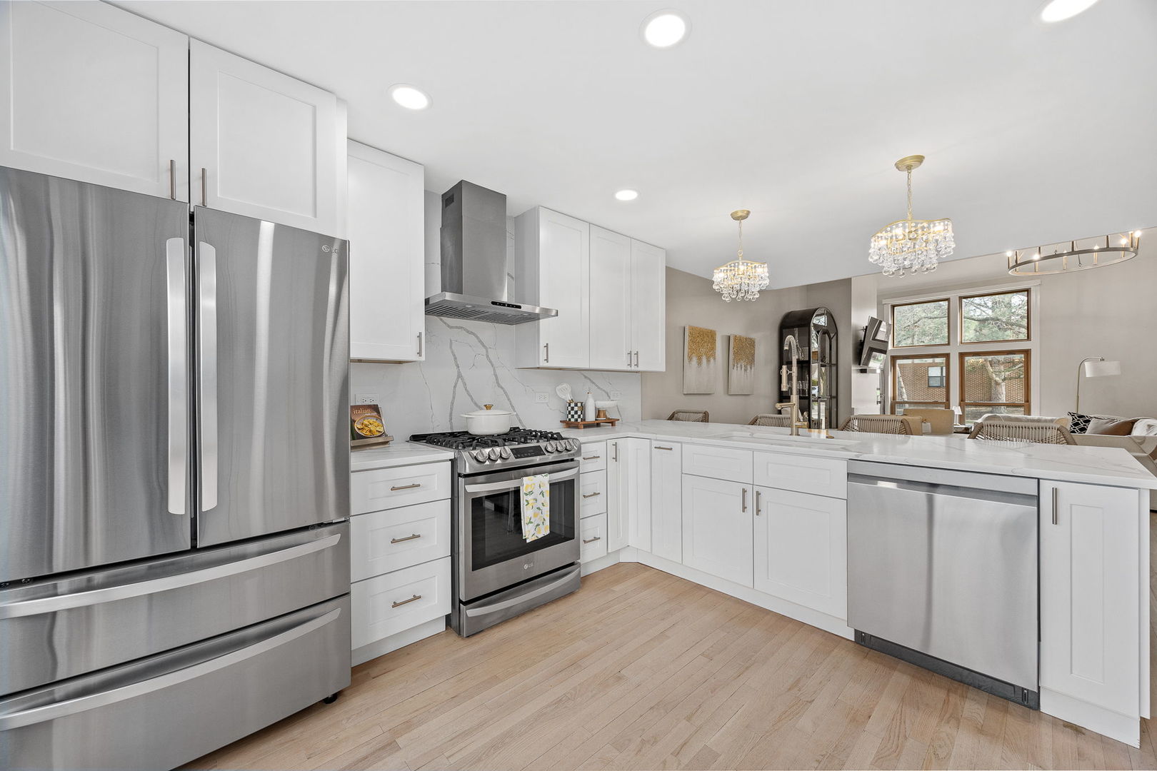 11108 WESTMINSTER Drive, Westchester, IL 60154