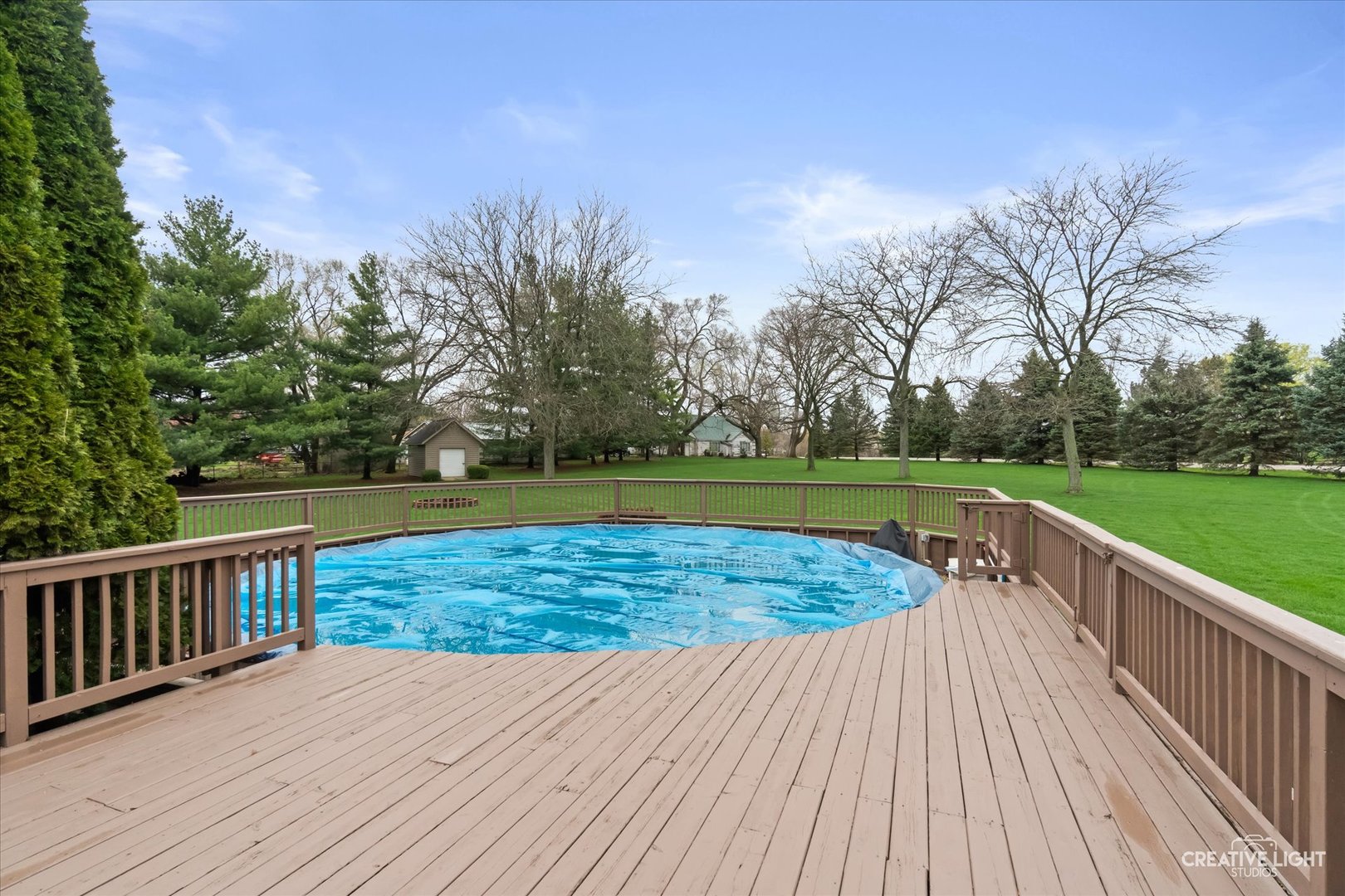 5 W Royal Oaks Drive, Bristol, IL 60512