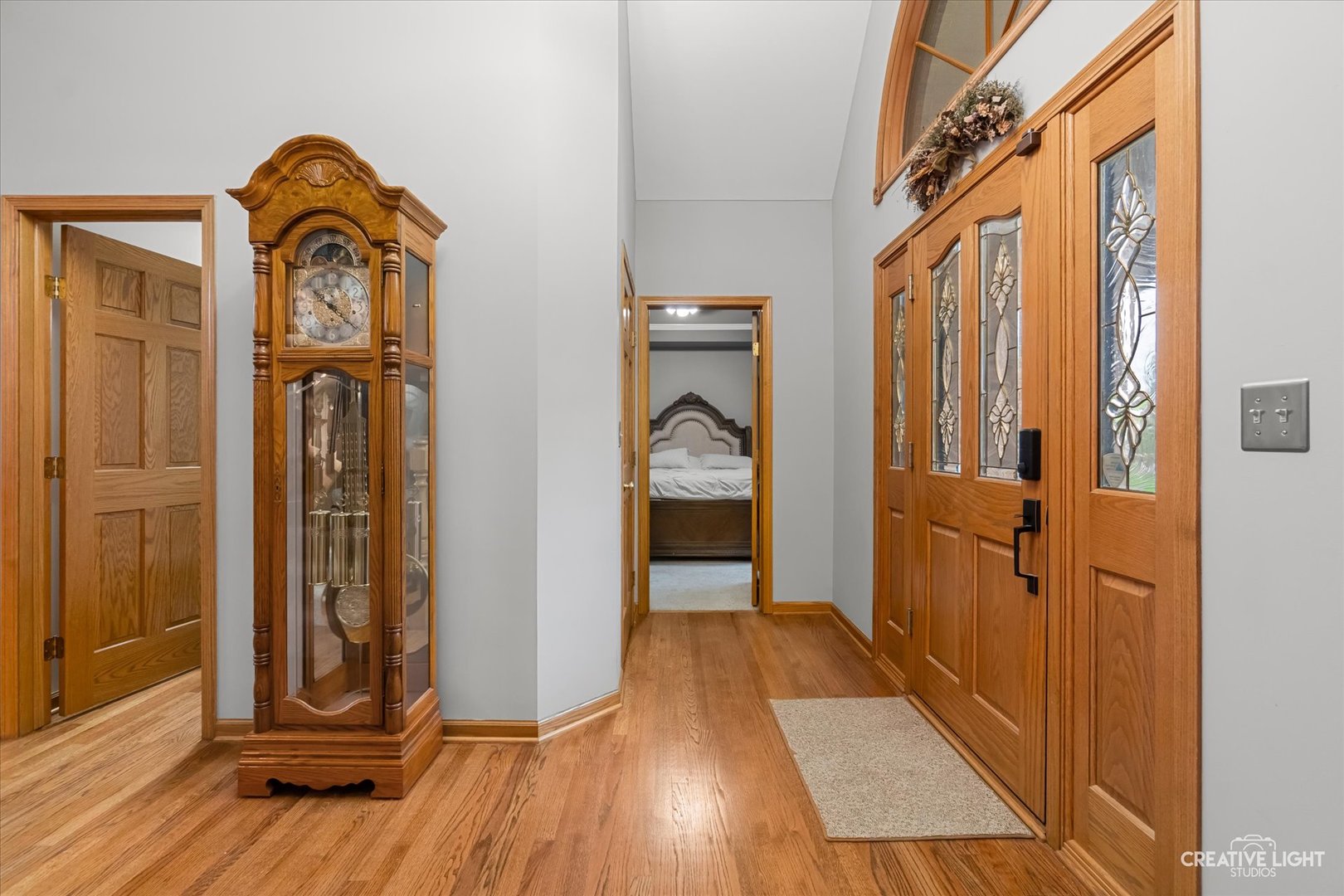 5 W Royal Oaks Drive, Bristol, IL 60512