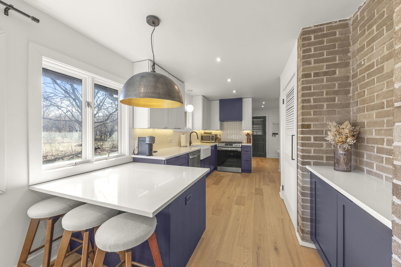 1100 Westmore Meyers Road, Lombard, IL 60148