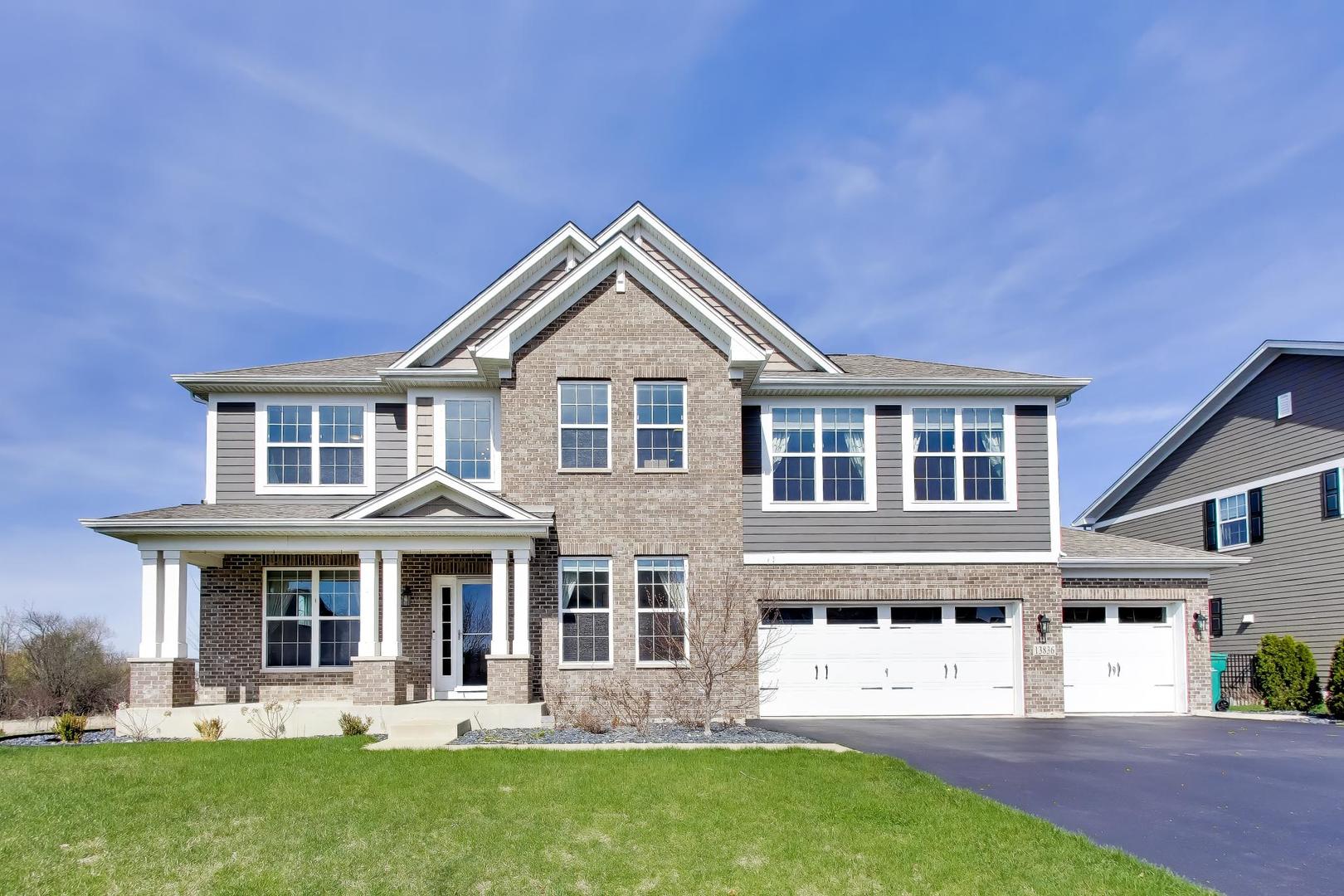 13836 Amelia Drive, Lemont, IL 60439