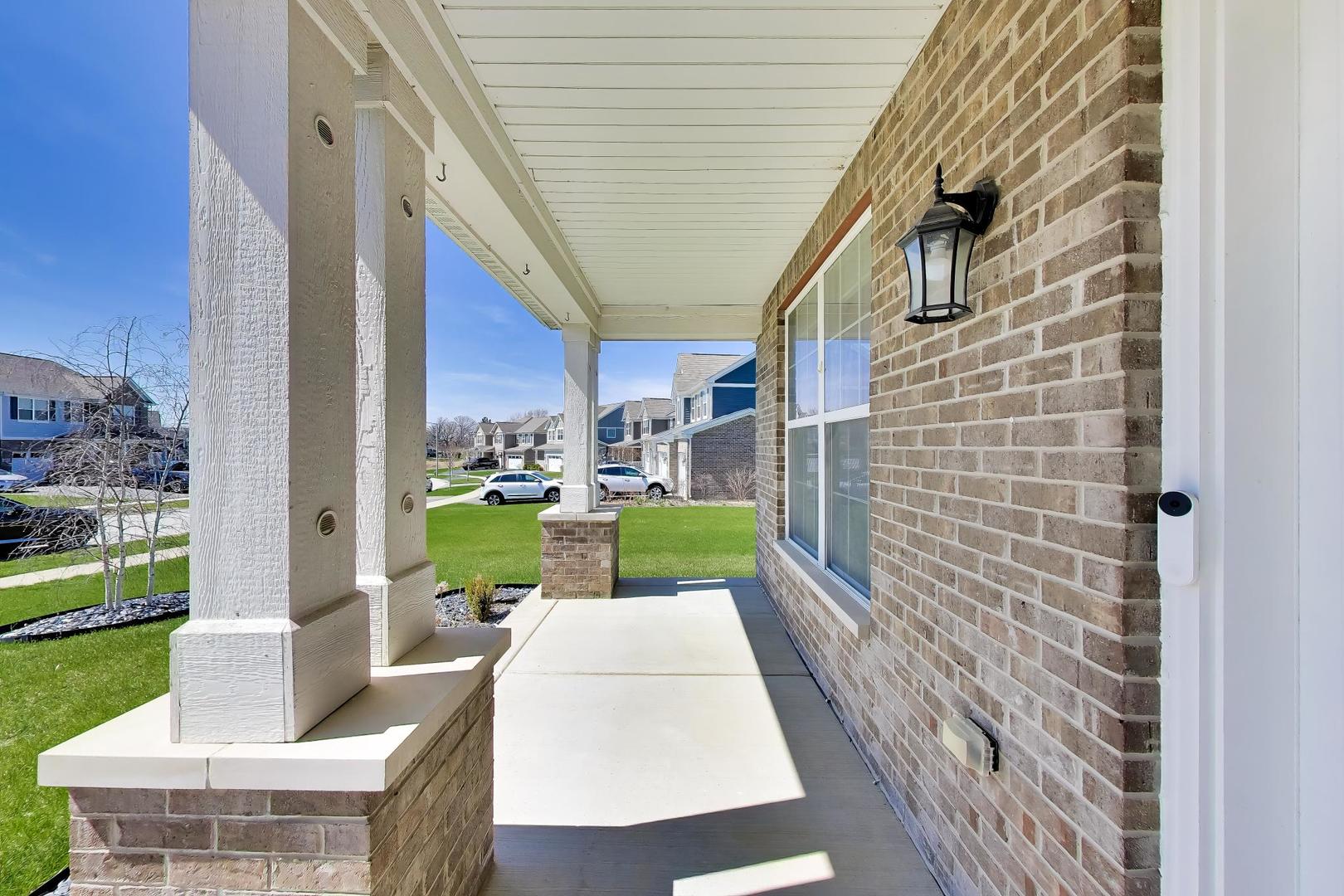 13836 Amelia Drive, Lemont, IL 60439