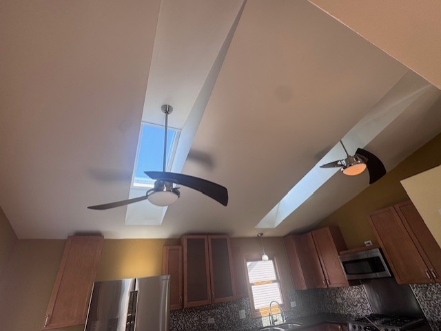 396 Ridgeland Avenue, West Chicago, IL 60185