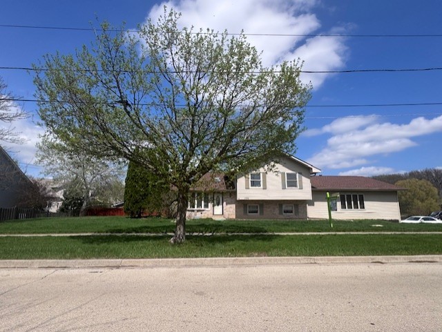 396 Ridgeland Avenue, West Chicago, IL 60185