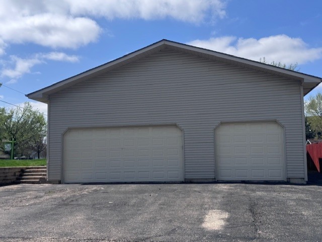 396 Ridgeland Avenue, West Chicago, IL 60185