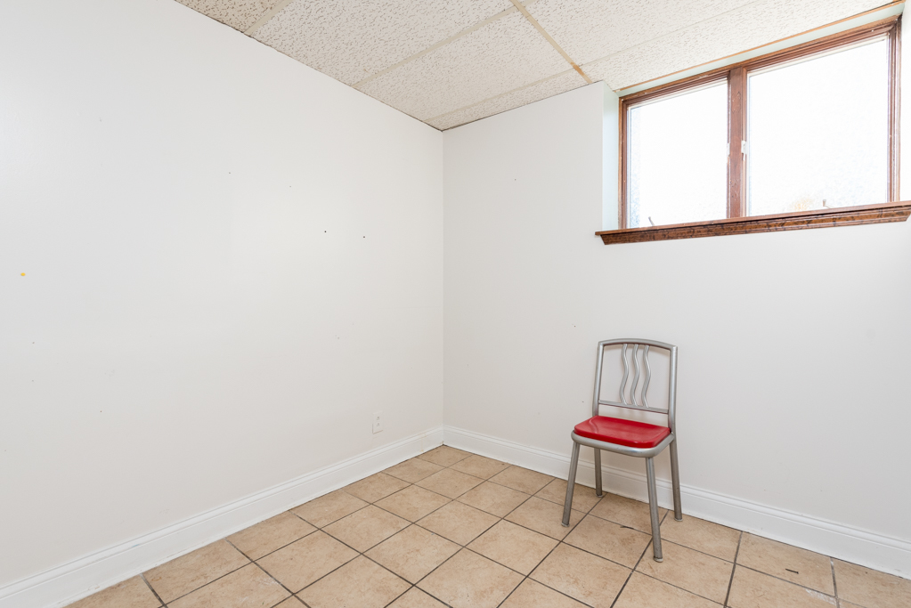 2126 10th Street, Waukegan, IL 60085