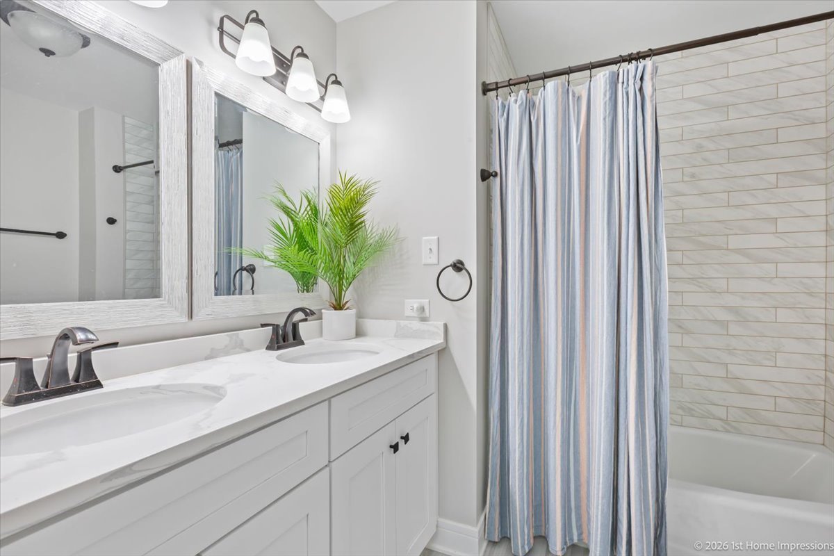 6352 W Orchard Drive, Palos Heights, IL 60463