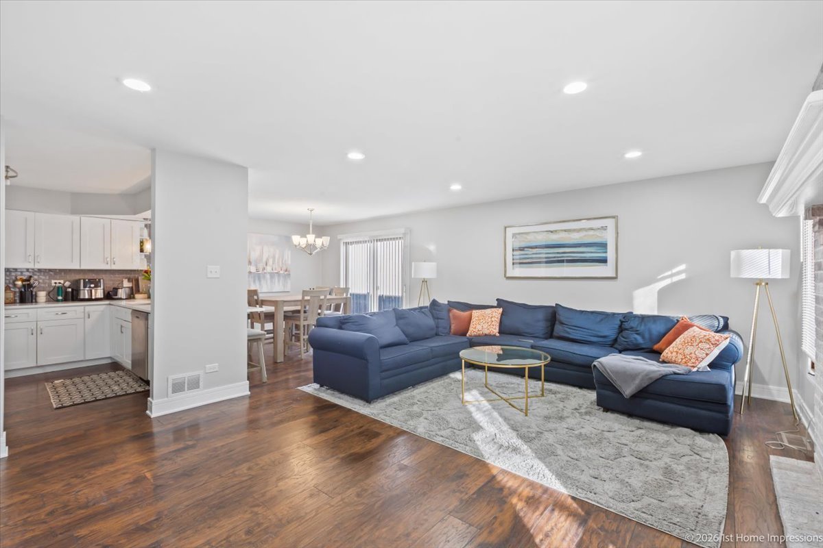 6352 W Orchard Drive, Palos Heights, IL 60463