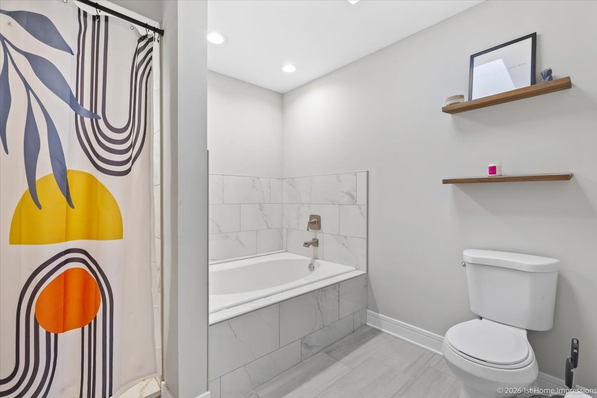 6352 W Orchard Drive, Palos Heights, IL 60463