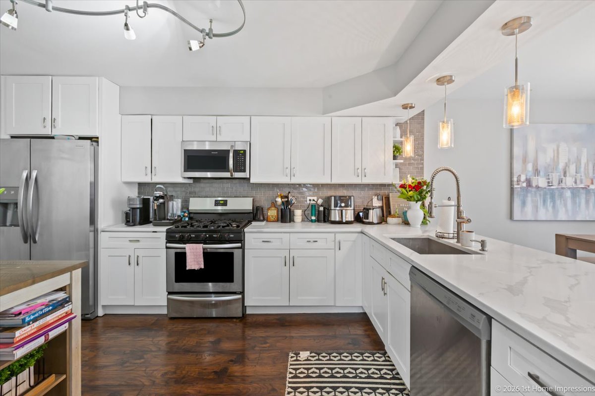 6352 W Orchard Drive, Palos Heights, IL 60463