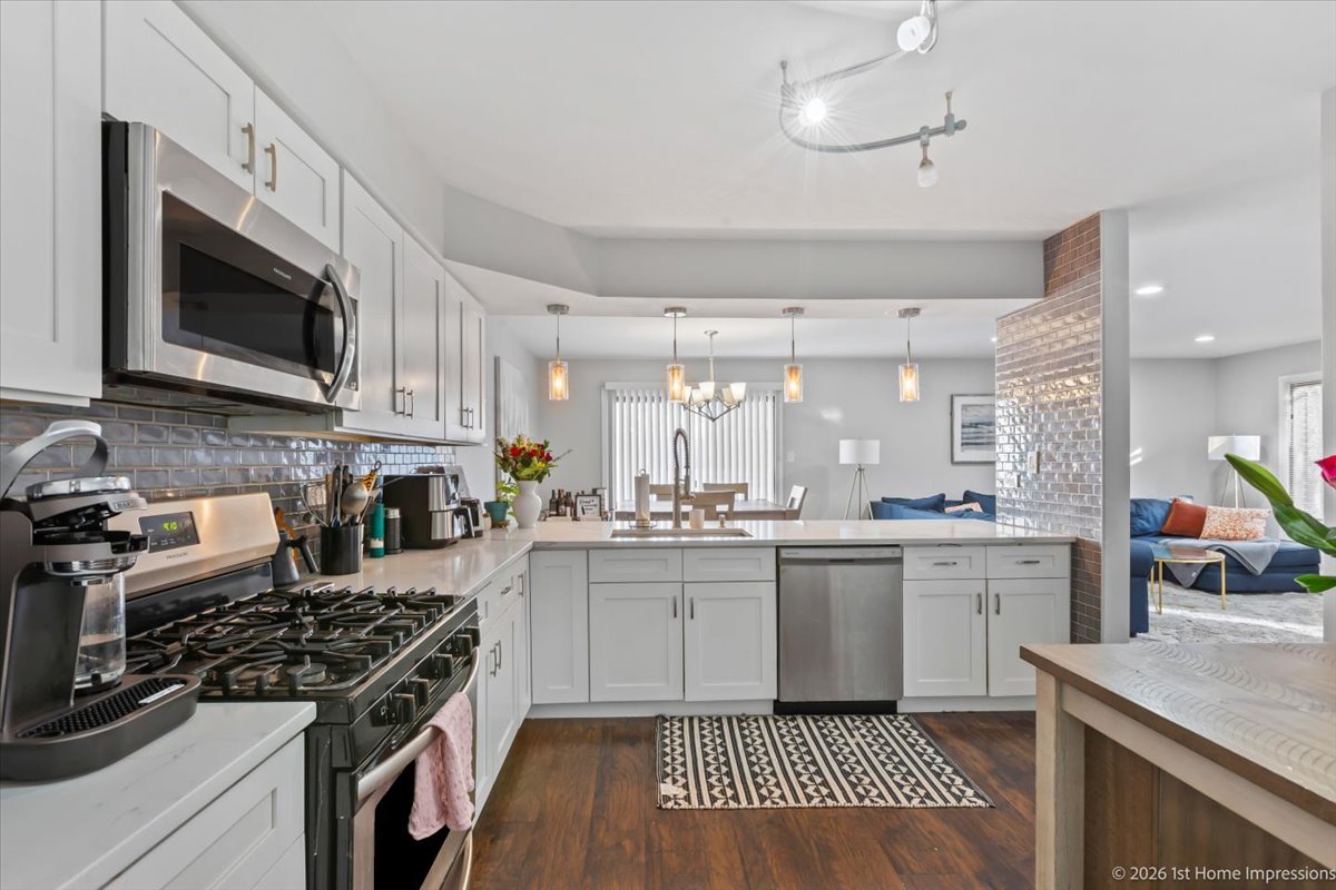 6352 W Orchard Drive, Palos Heights, IL 60463