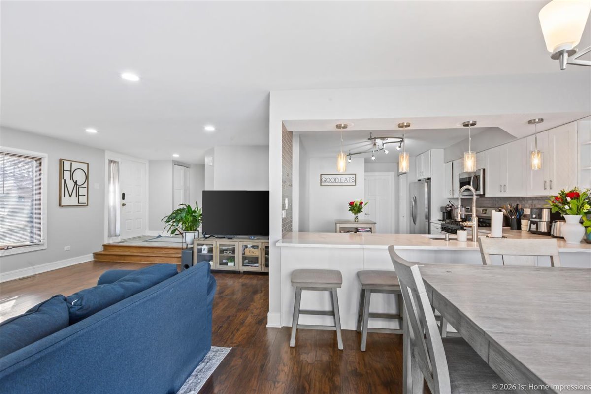 6352 W Orchard Drive, Palos Heights, IL 60463