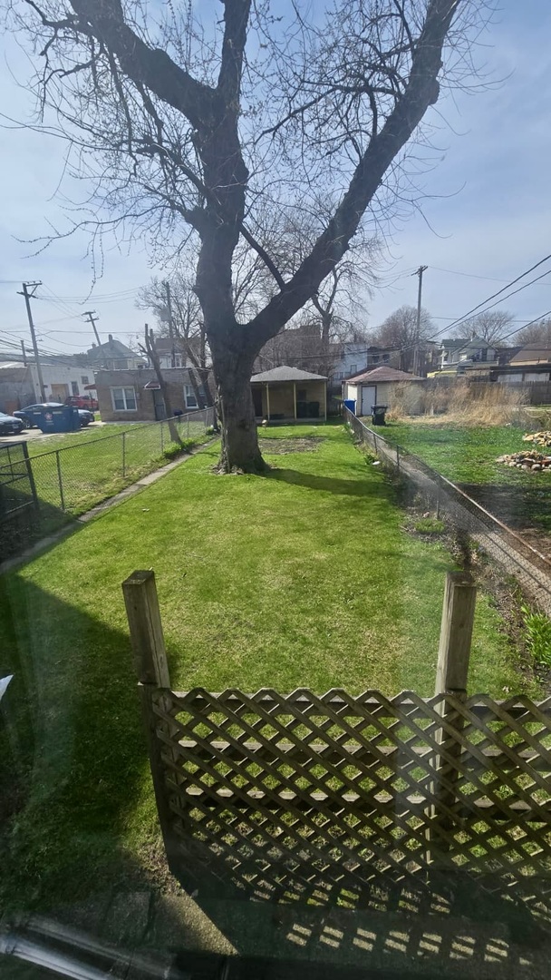 6836 S Calumet Avenue, Chicago, IL 60637