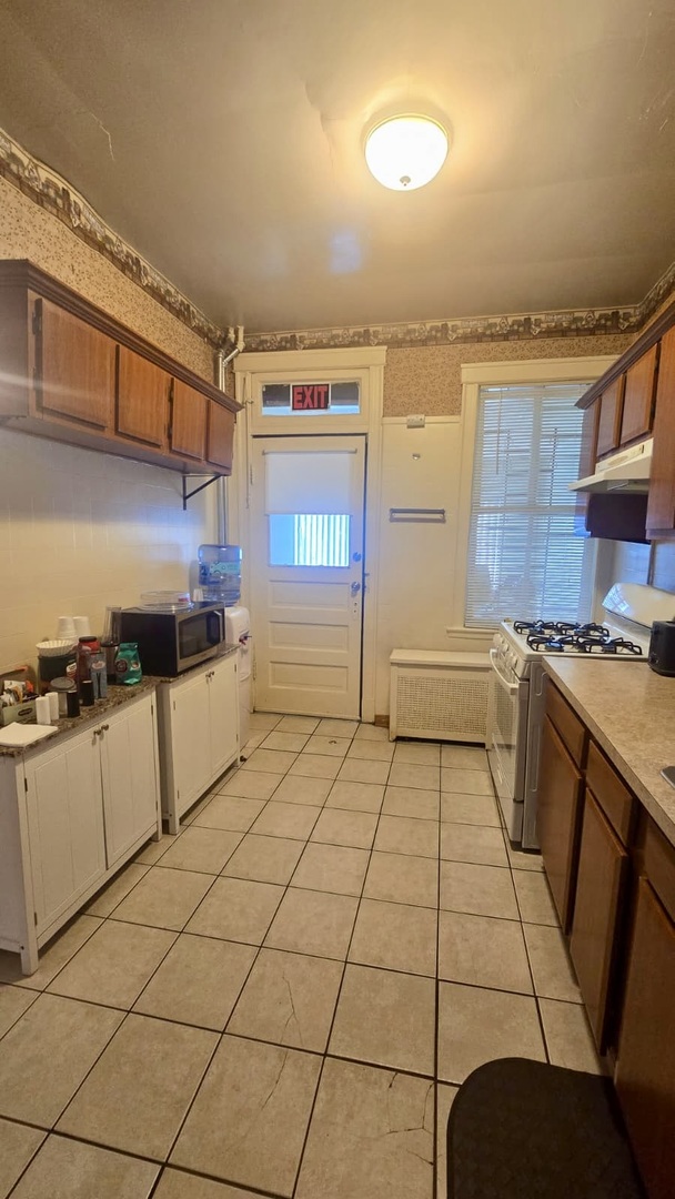 6836 S Calumet Avenue, Chicago, IL 60637