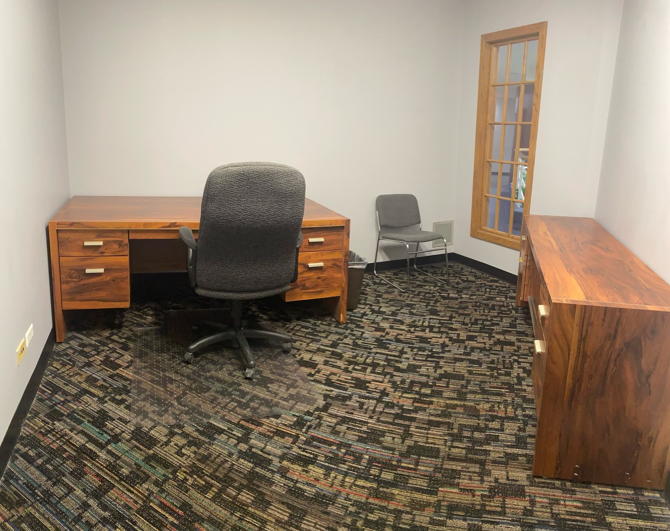 340 W Butterfield Road #4B-421, Elmhurst, IL 60126