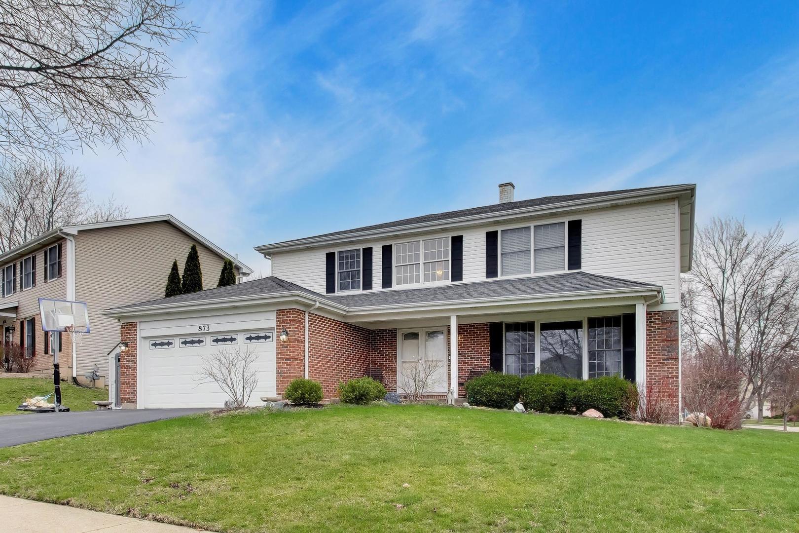 873 Hampton Drive, Carol Stream, IL 60188