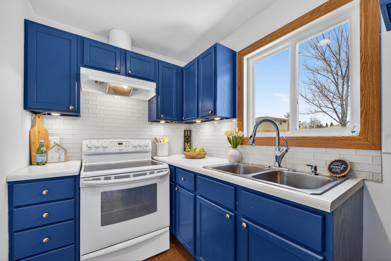 1140 Ohio Court, Aurora, IL 60505