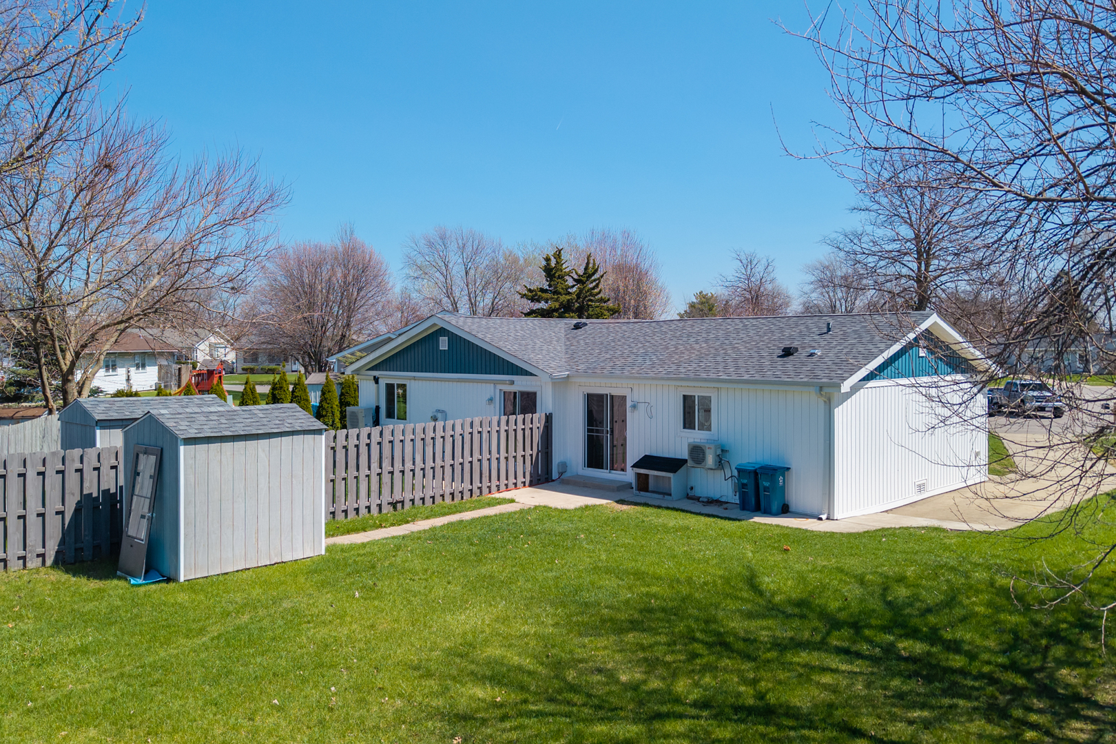 1140 Ohio Court, Aurora, IL 60505