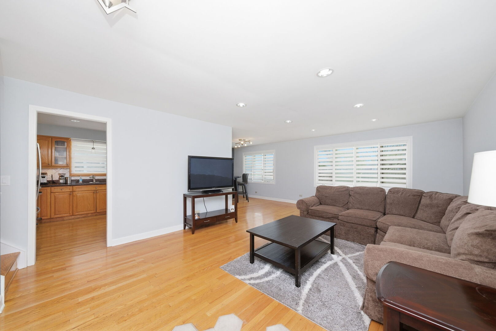 8512 Natchez Avenue, Burbank, IL 60459