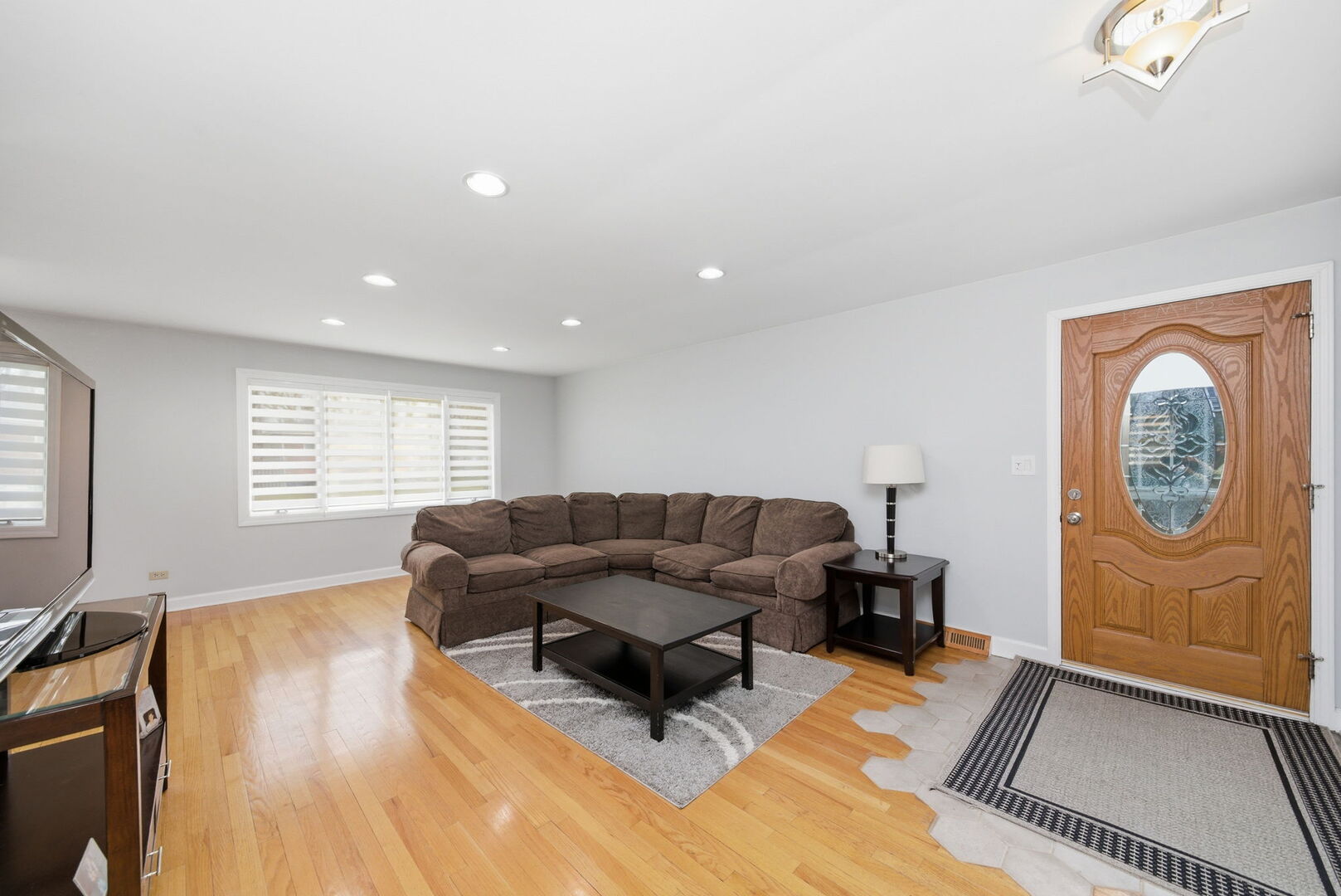 8512 Natchez Avenue, Burbank, IL 60459