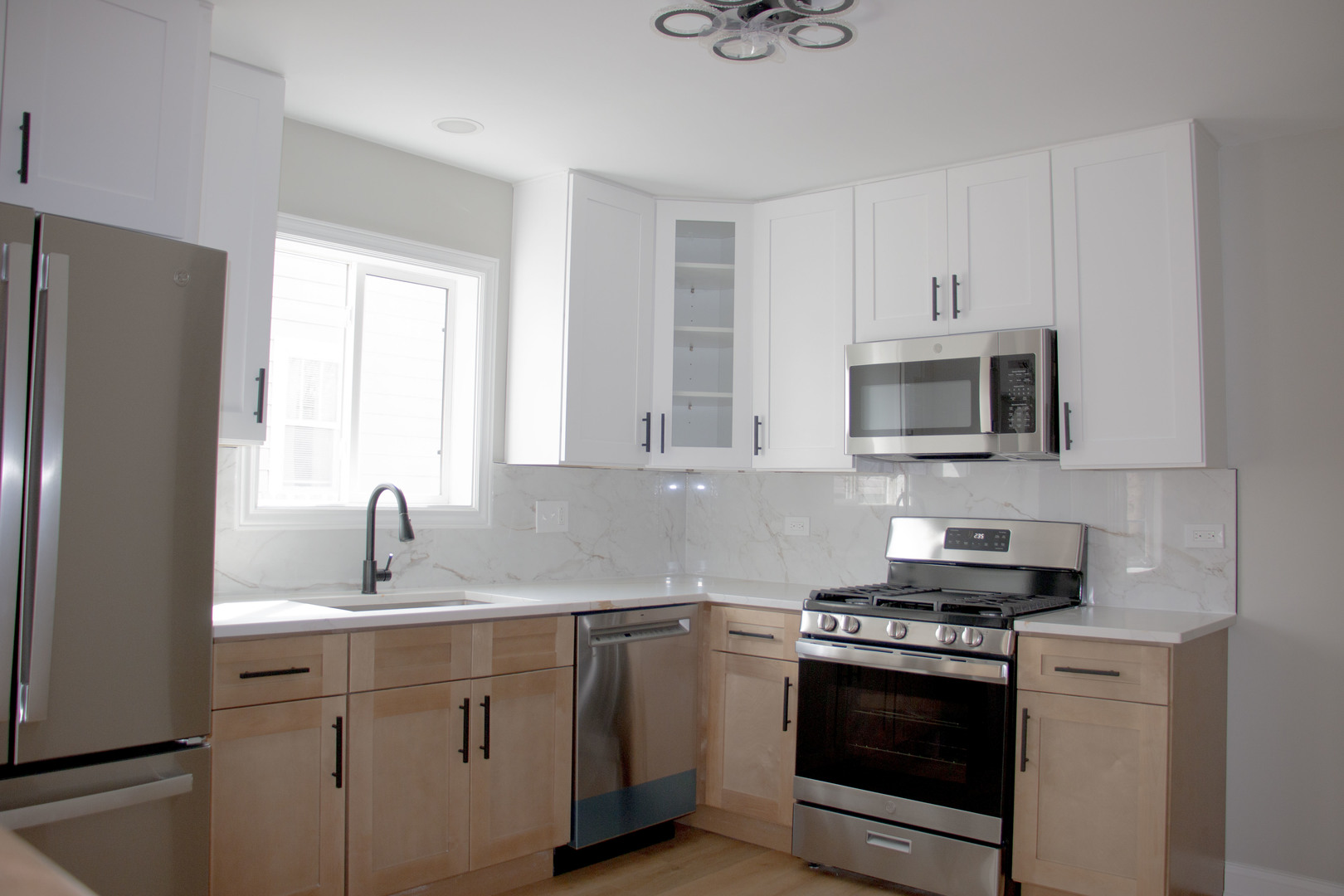 22 N 12th Street, St. Charles, IL 60174