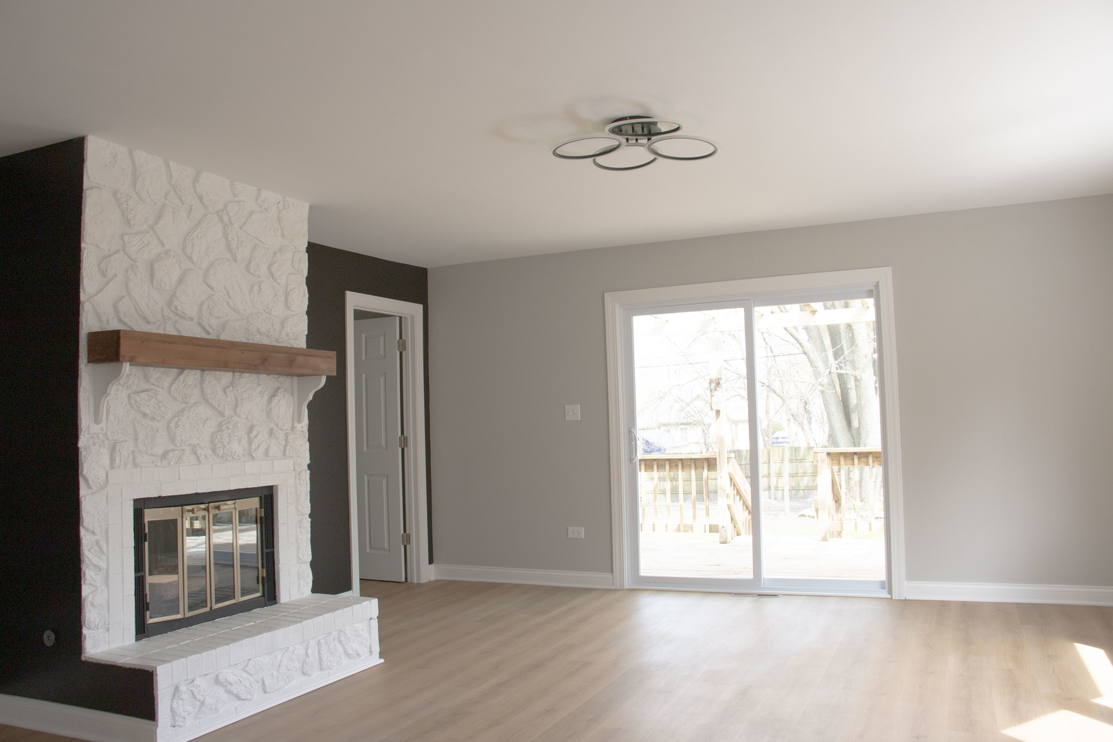 22 N 12th Street, St. Charles, IL 60174