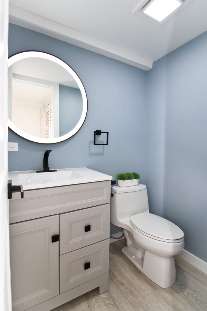 151 Peter Court #B, Bartlett, IL 60103