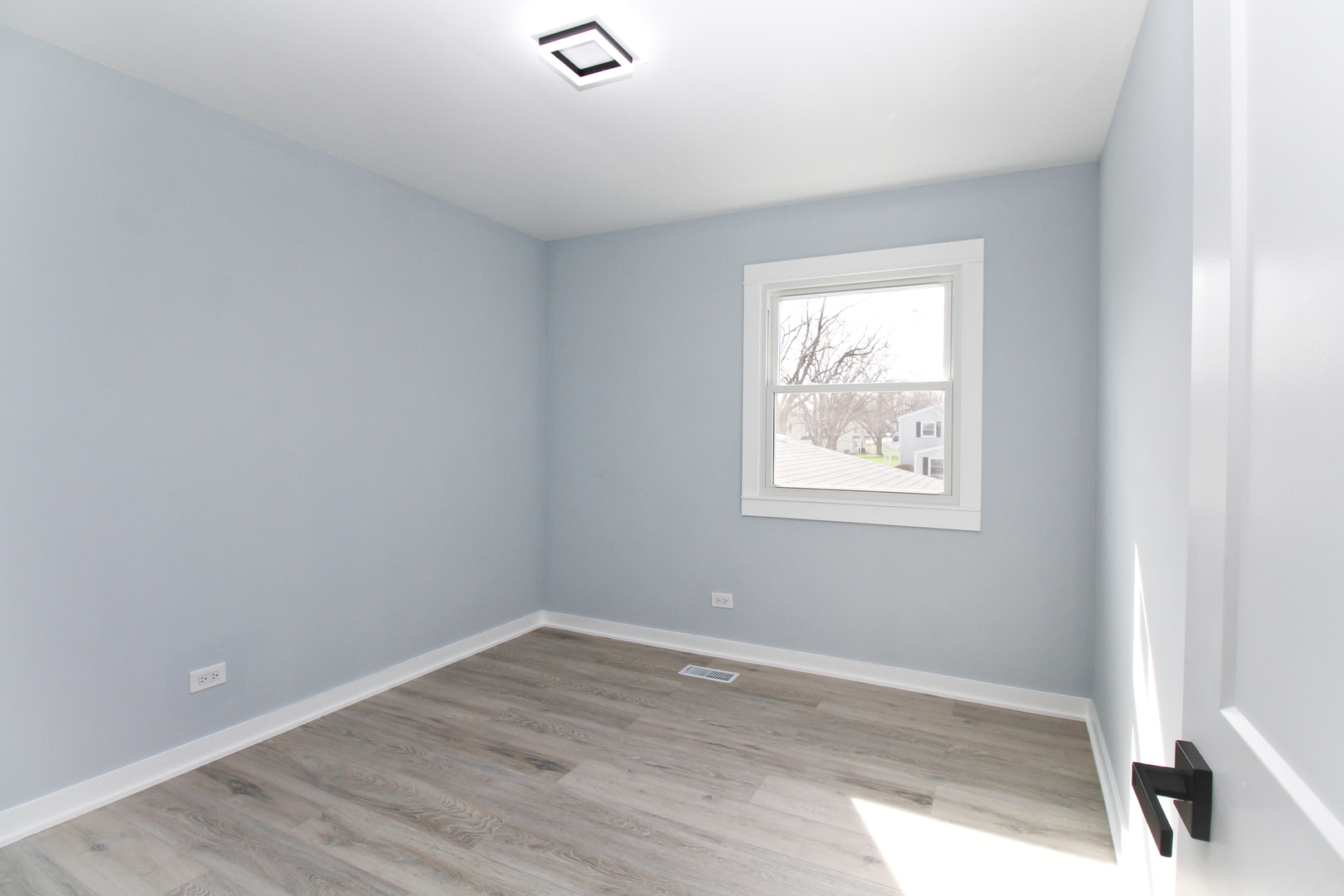 151 Peter Court #B, Bartlett, IL 60103