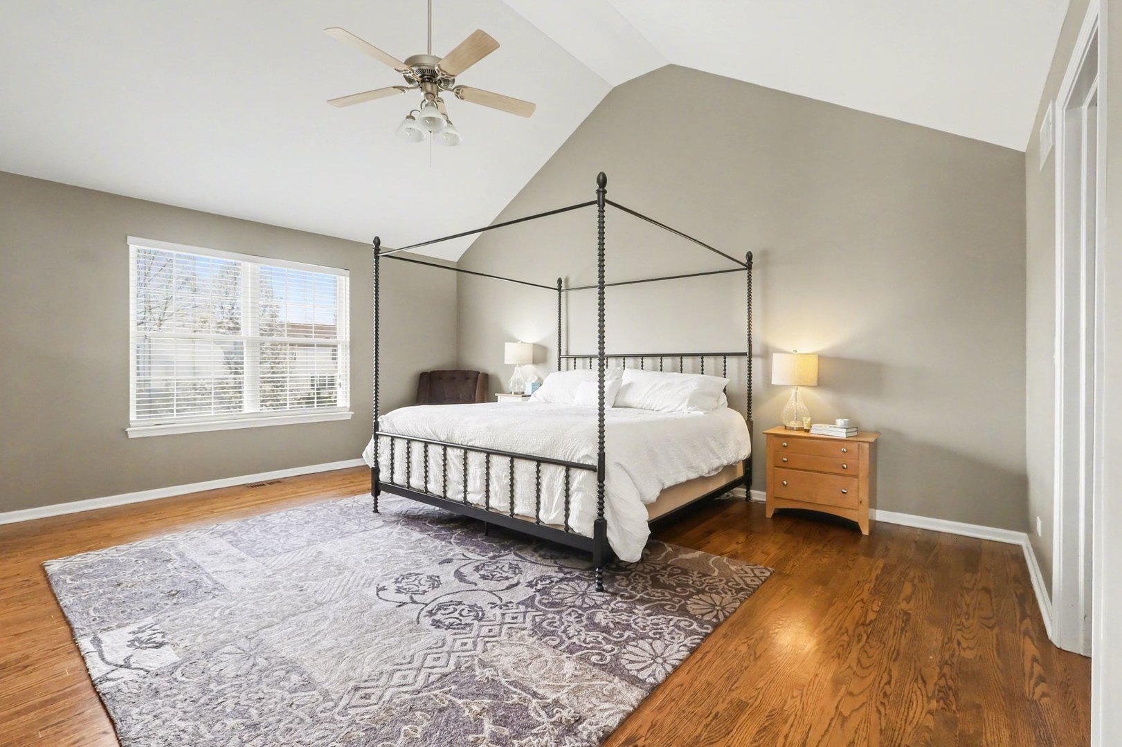 911 E Butterfield Circle, Shorewood, IL 60404