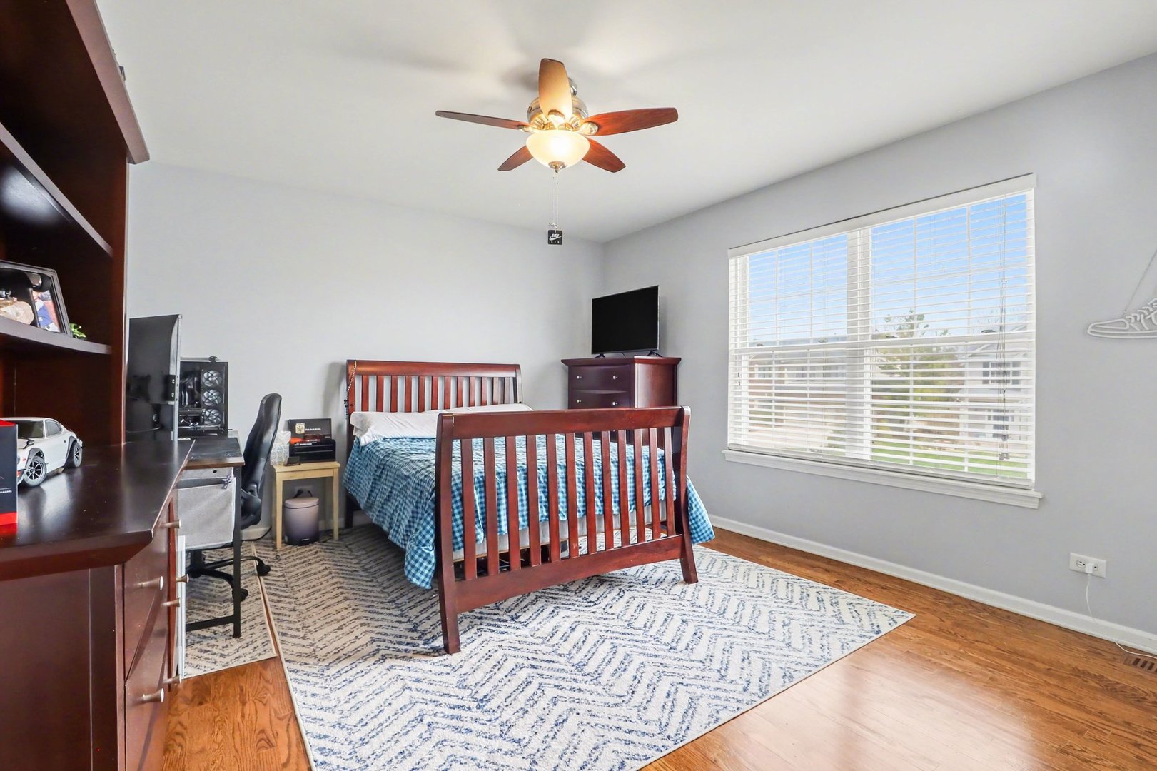 911 E Butterfield Circle, Shorewood, IL 60404