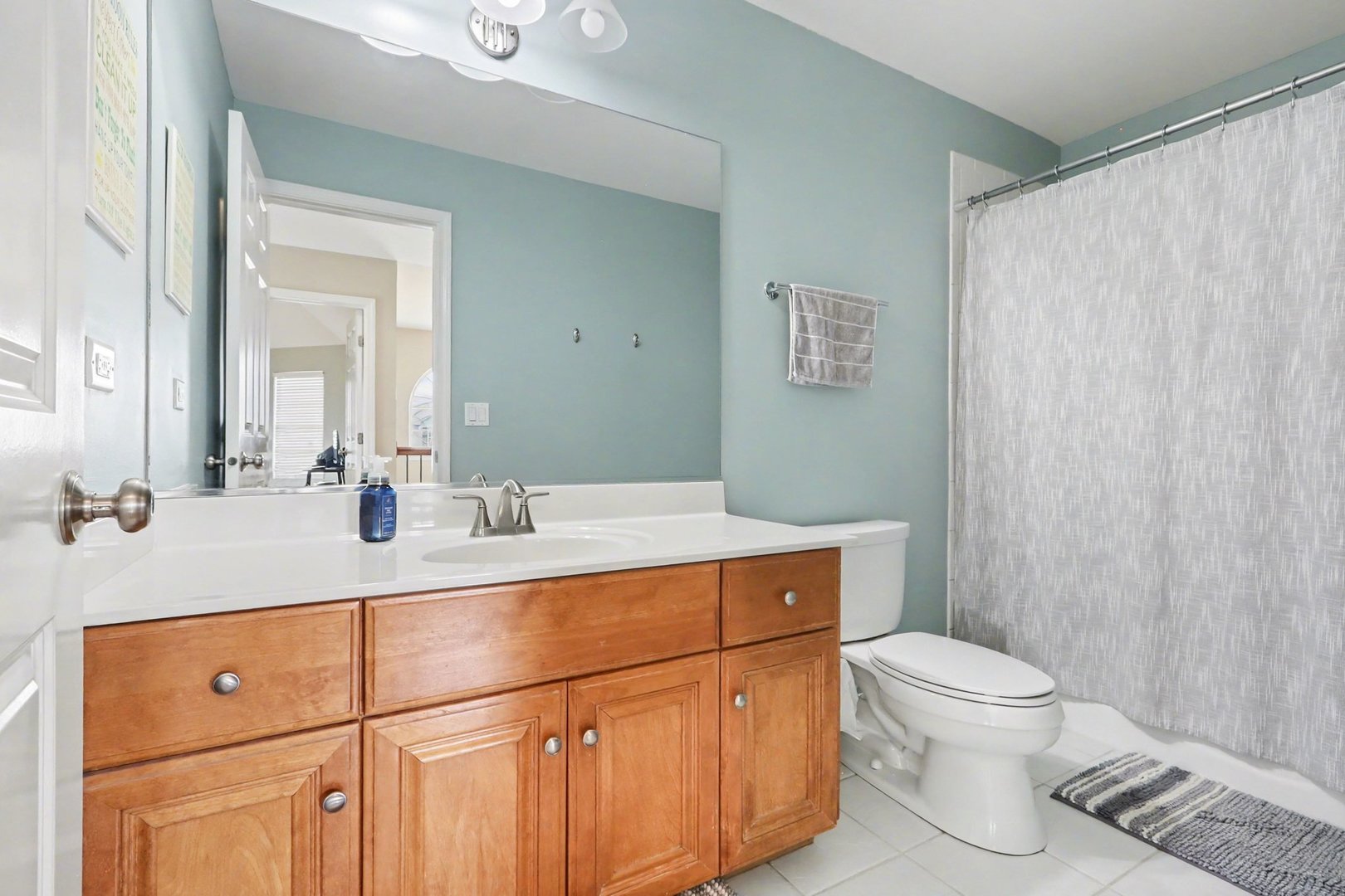 911 E Butterfield Circle, Shorewood, IL 60404