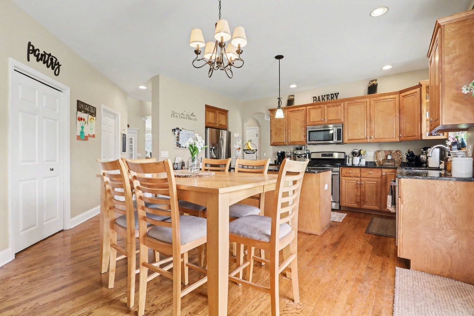 911 E Butterfield Circle, Shorewood, IL 60404