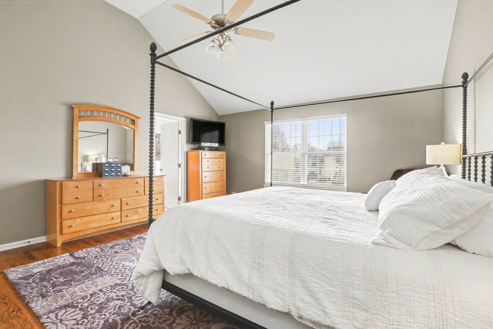 911 E Butterfield Circle, Shorewood, IL 60404