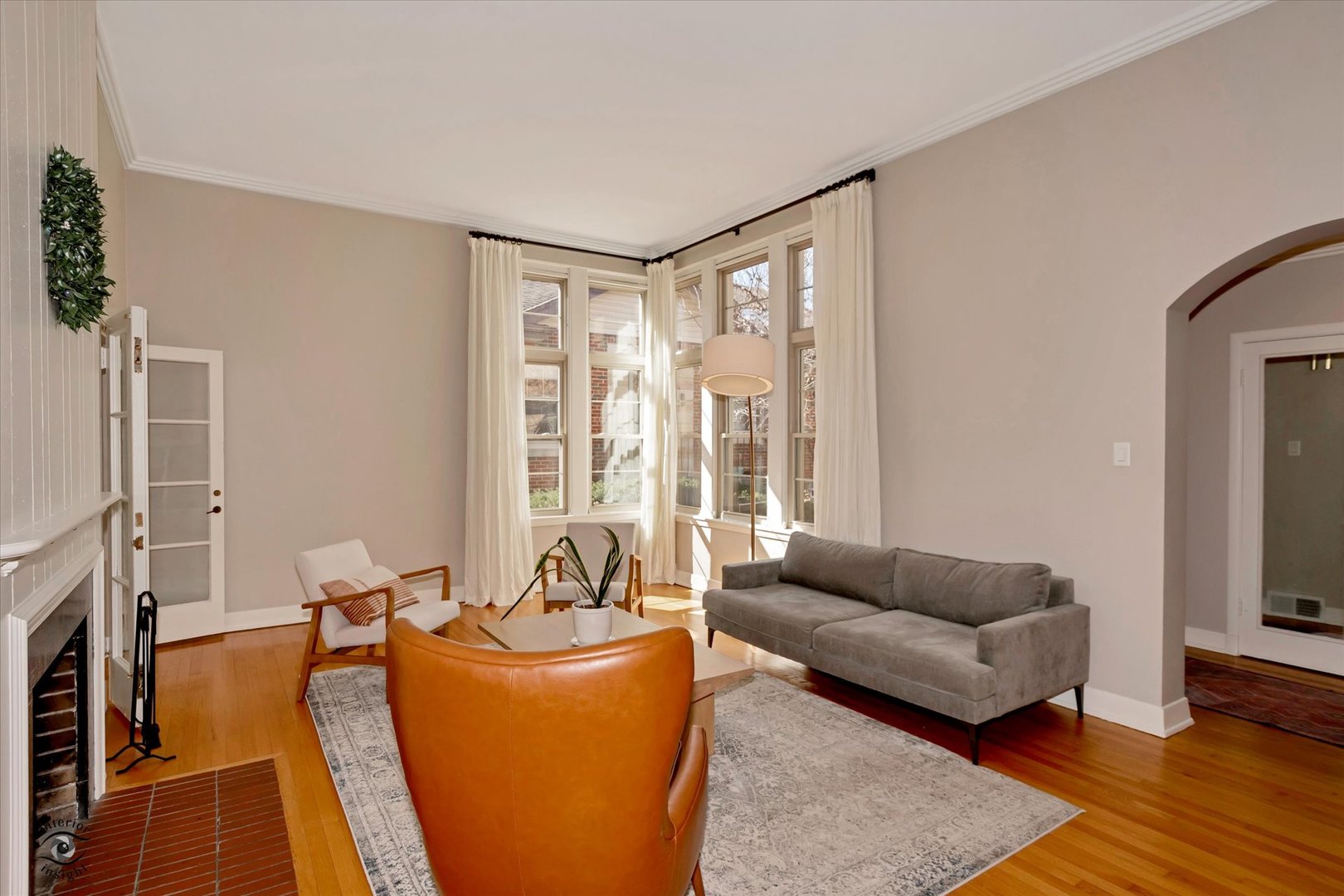 10025 S Hamilton Avenue, Chicago, IL 60643