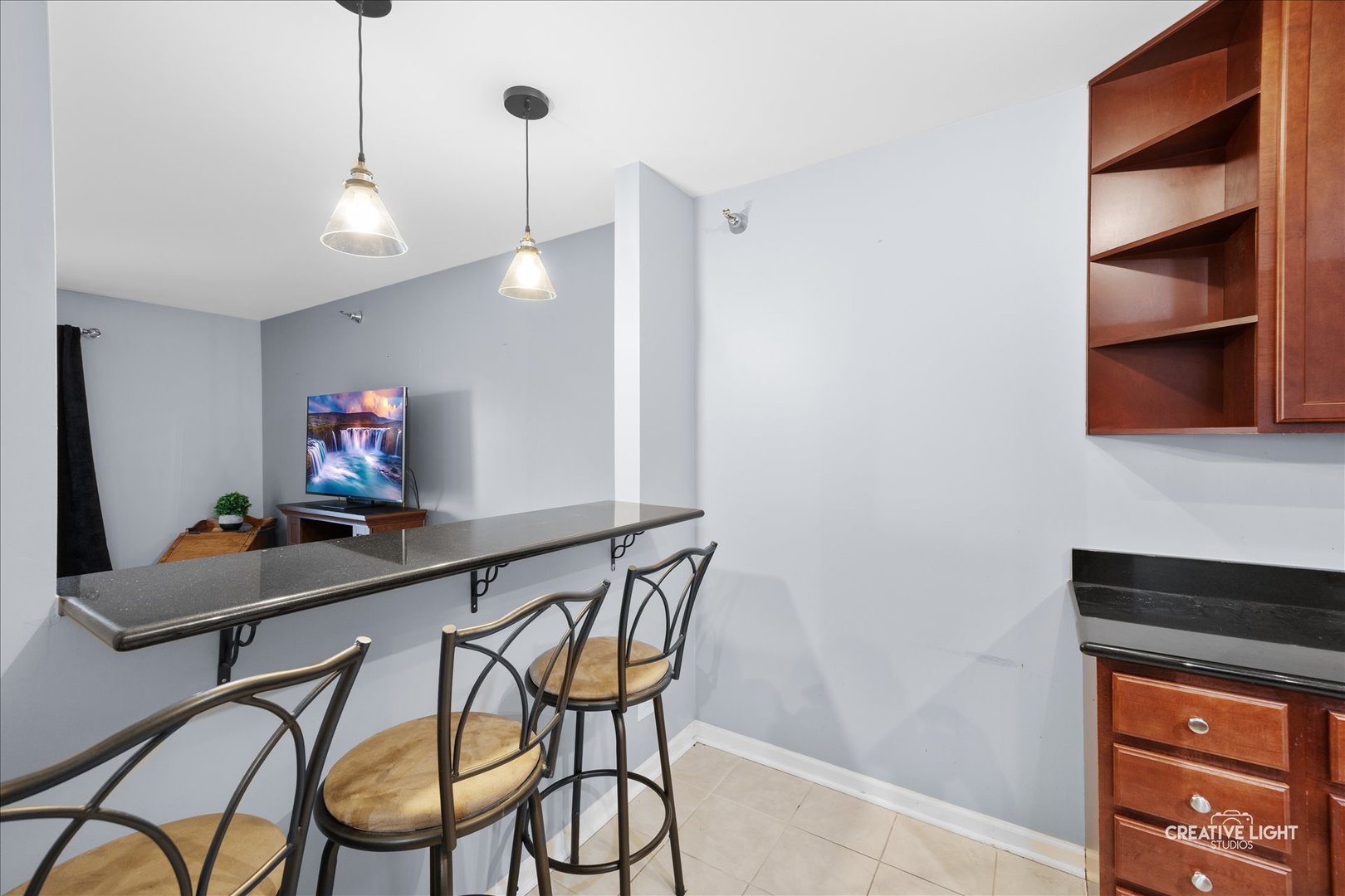 120 Glengarry Drive #212, Bloomingdale, IL 60108