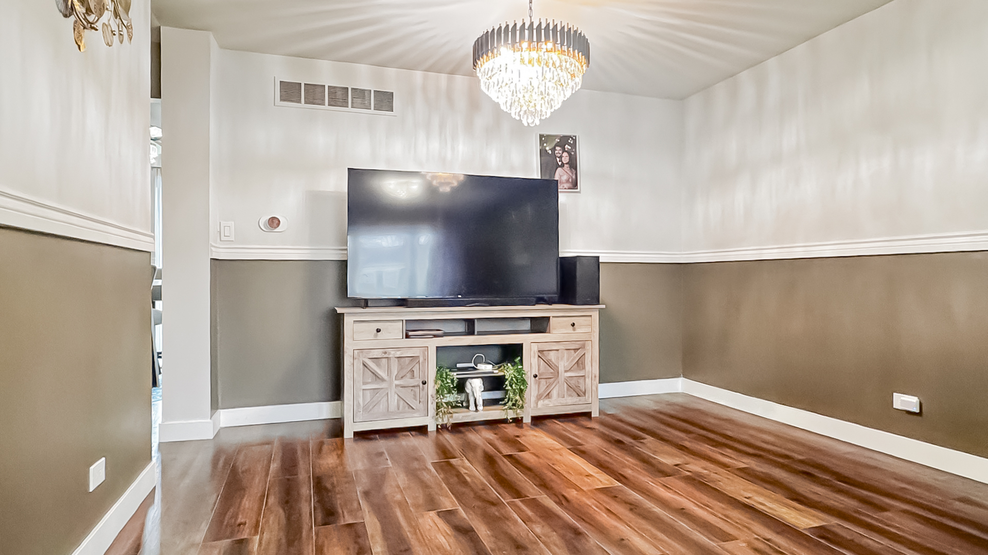 2137 Greystone Place, Hoffman Estates, IL 60169