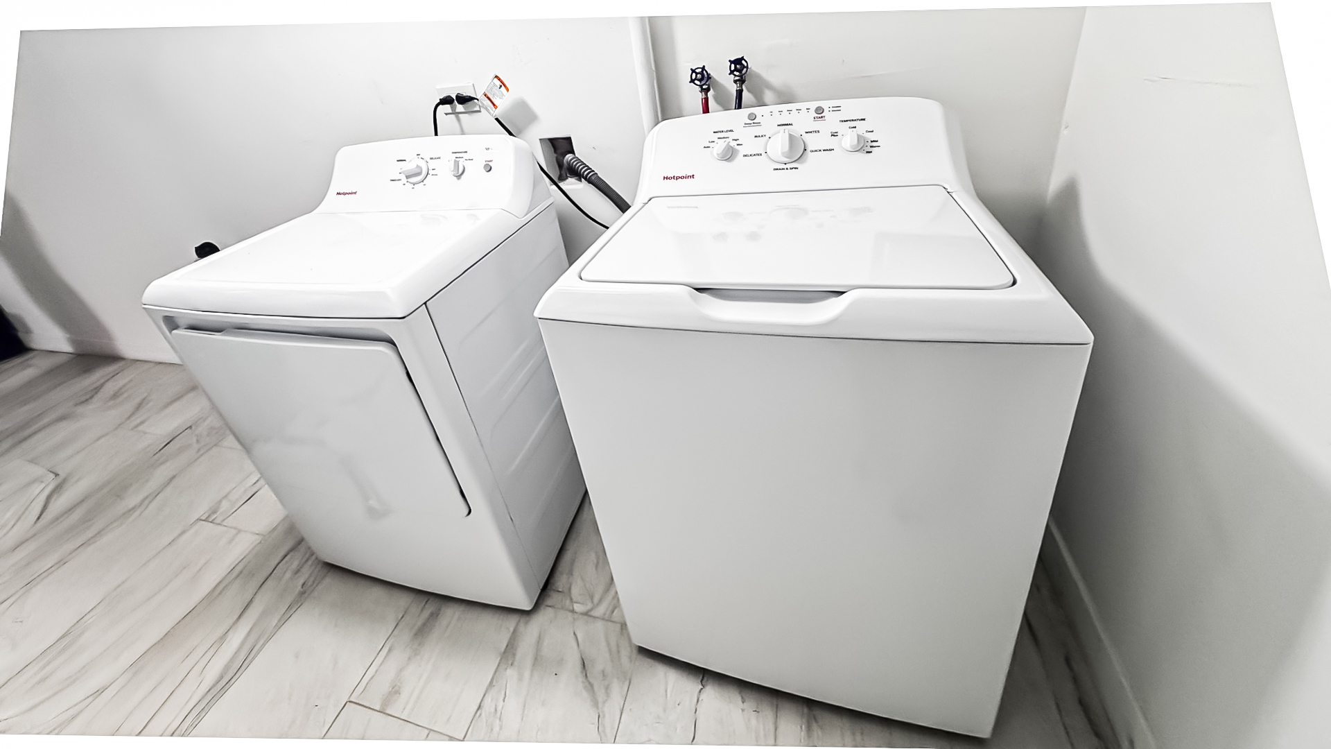 2137 Greystone Place, Hoffman Estates, IL 60169