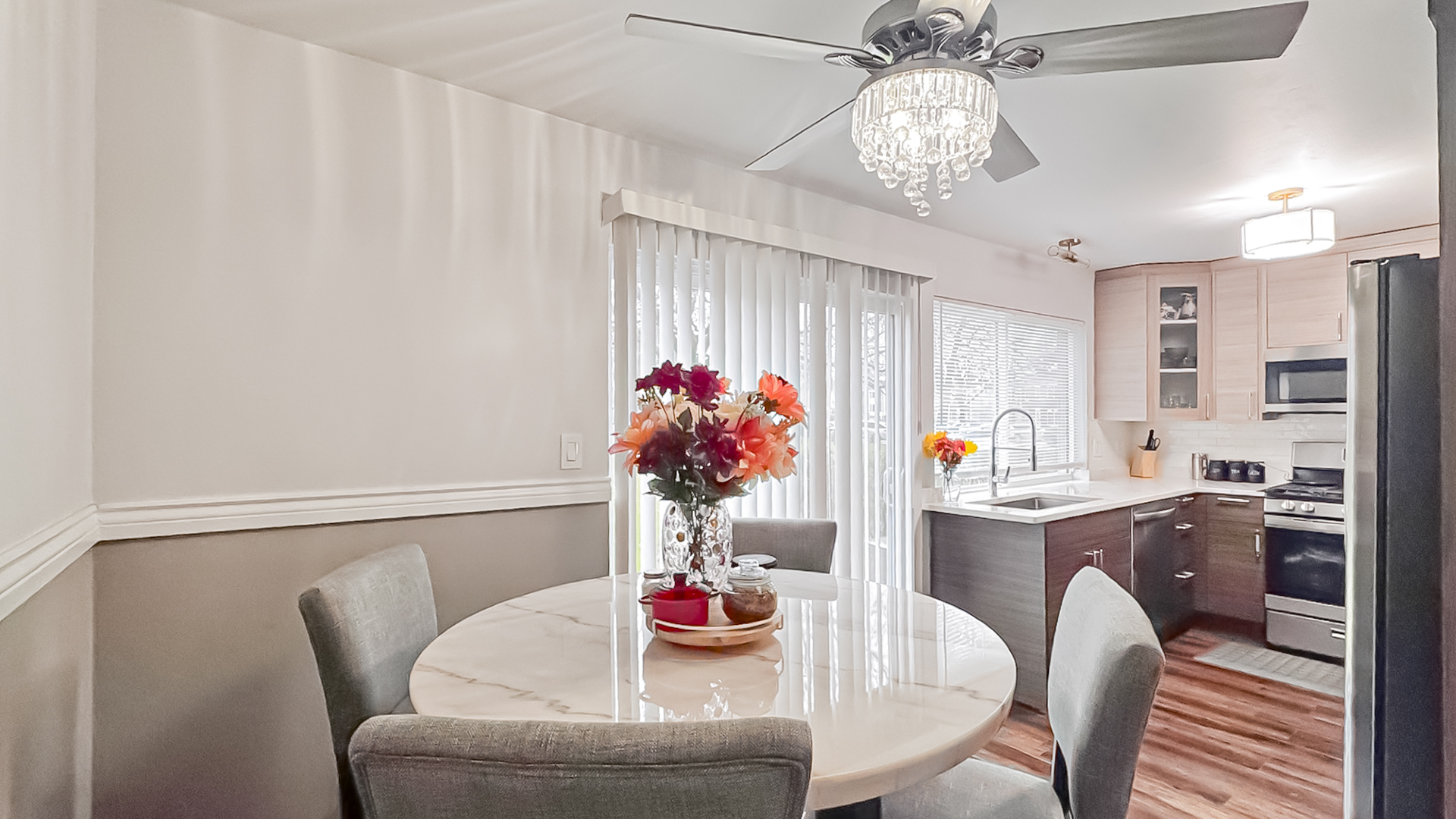 2137 Greystone Place, Hoffman Estates, IL 60169