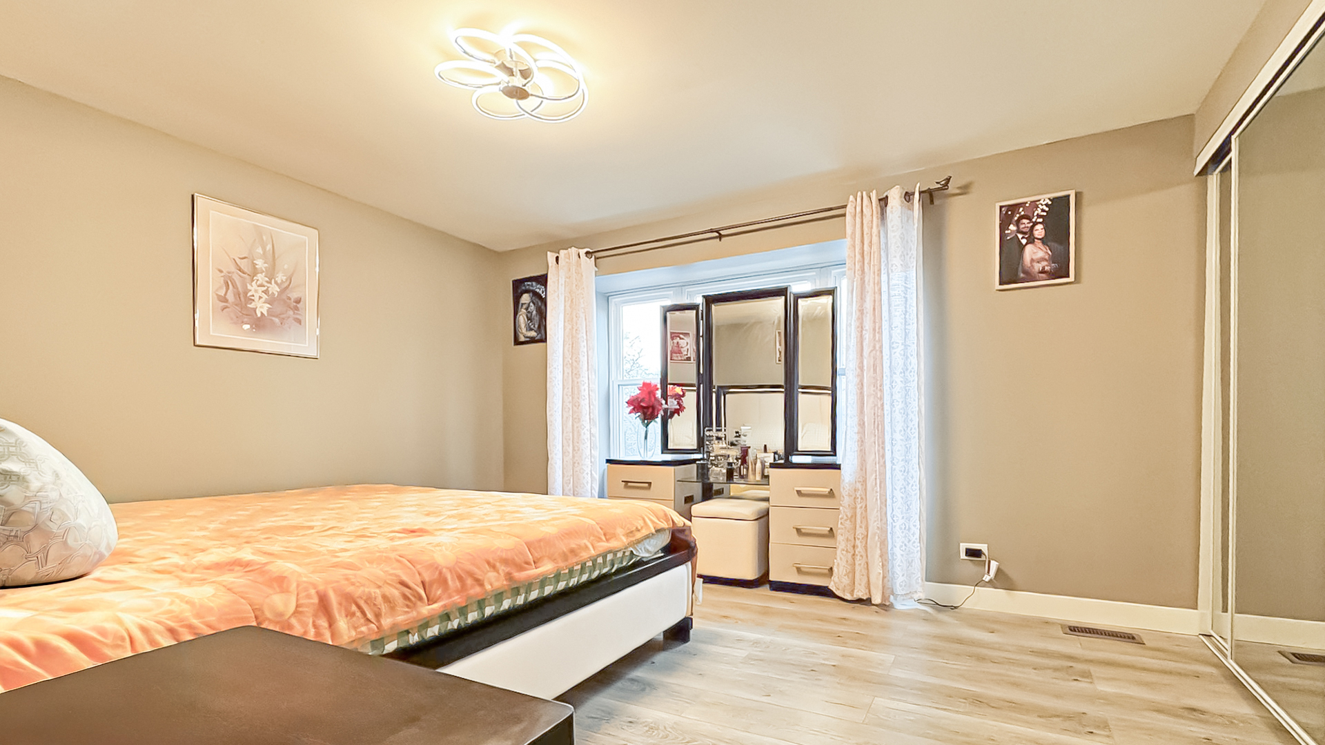 2137 Greystone Place, Hoffman Estates, IL 60169