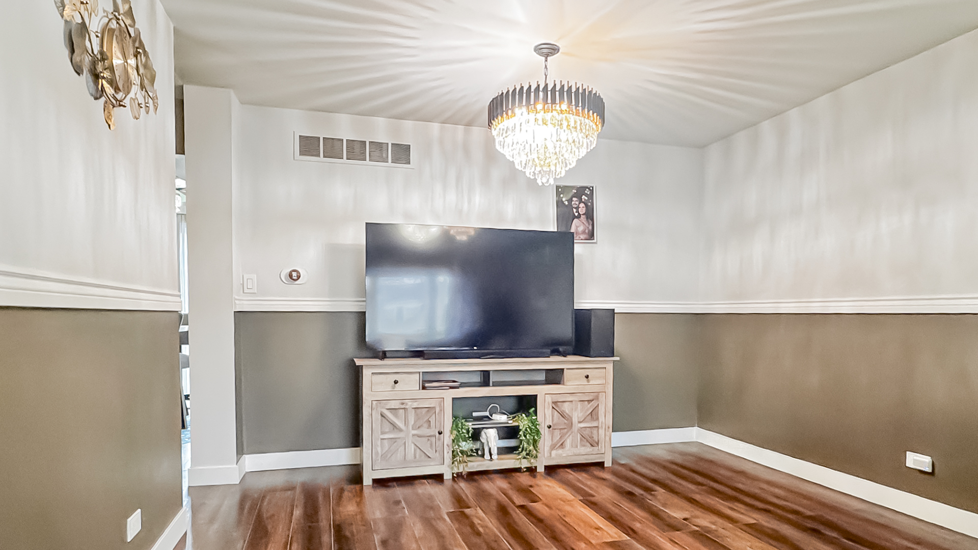 2137 Greystone Place, Hoffman Estates, IL 60169