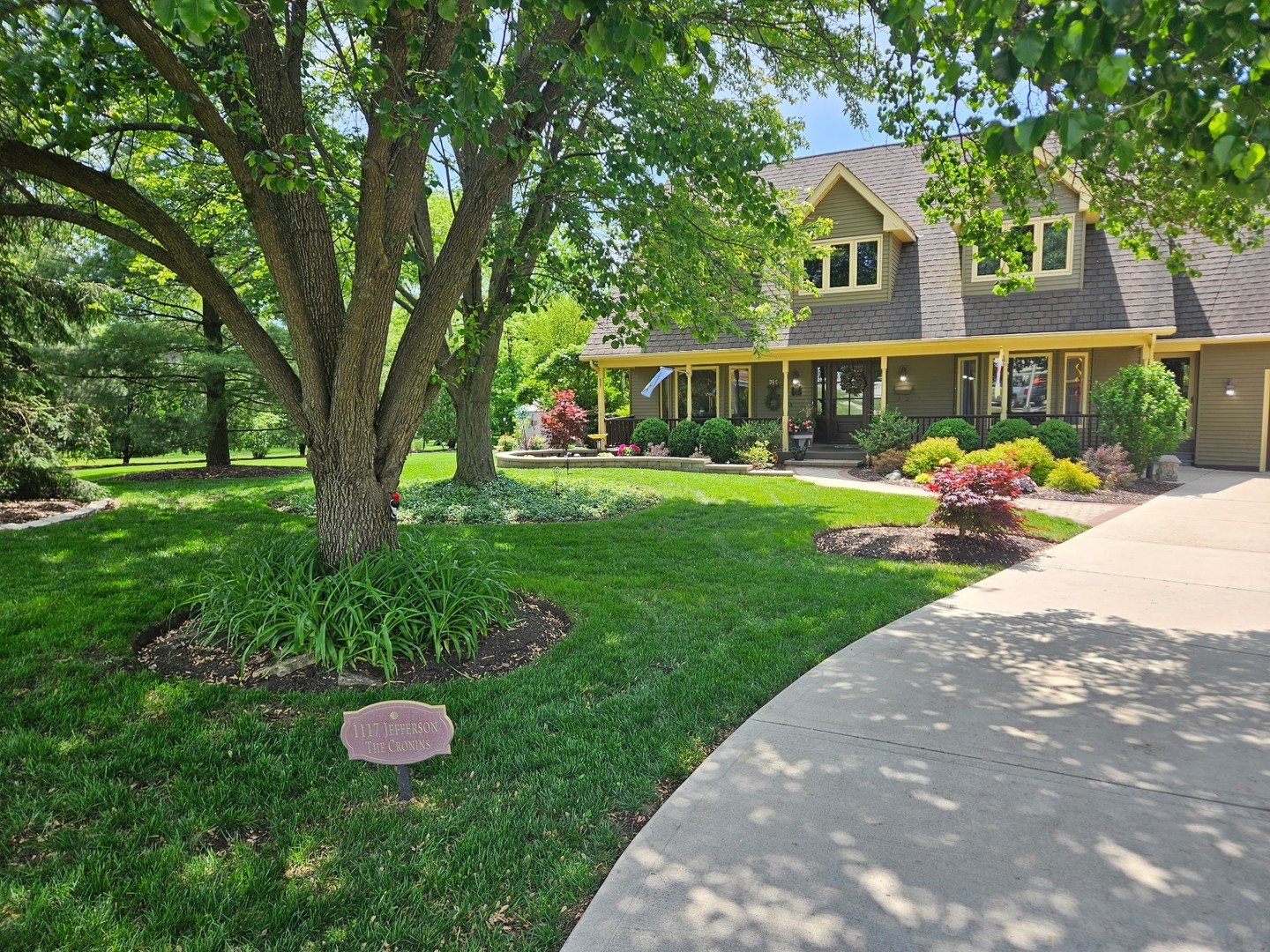 1117 Jefferson Avenue, Downers Grove, IL 60516