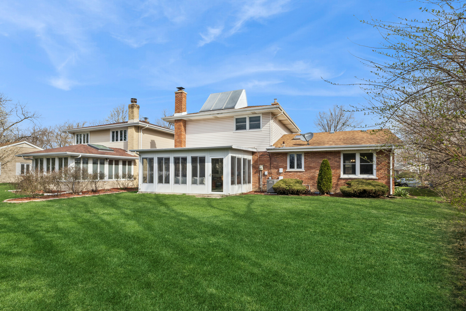 1307 Thomas Street, Homewood, IL 60430