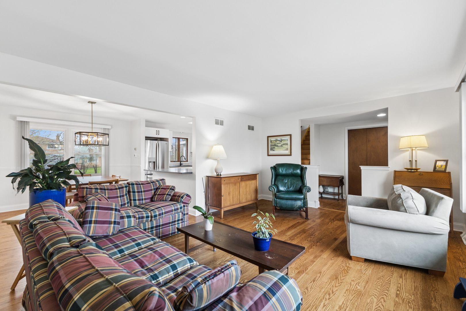 1307 Thomas Street, Homewood, IL 60430