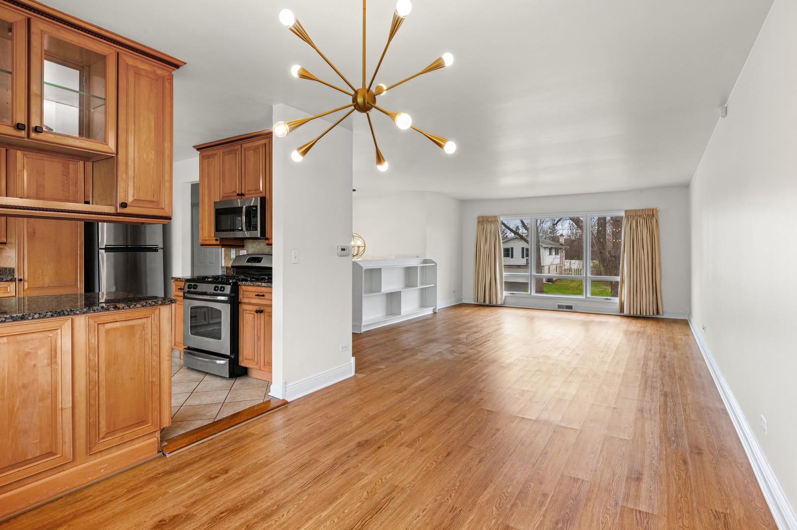 6543 Stough Street, Willowbrook, IL 60527