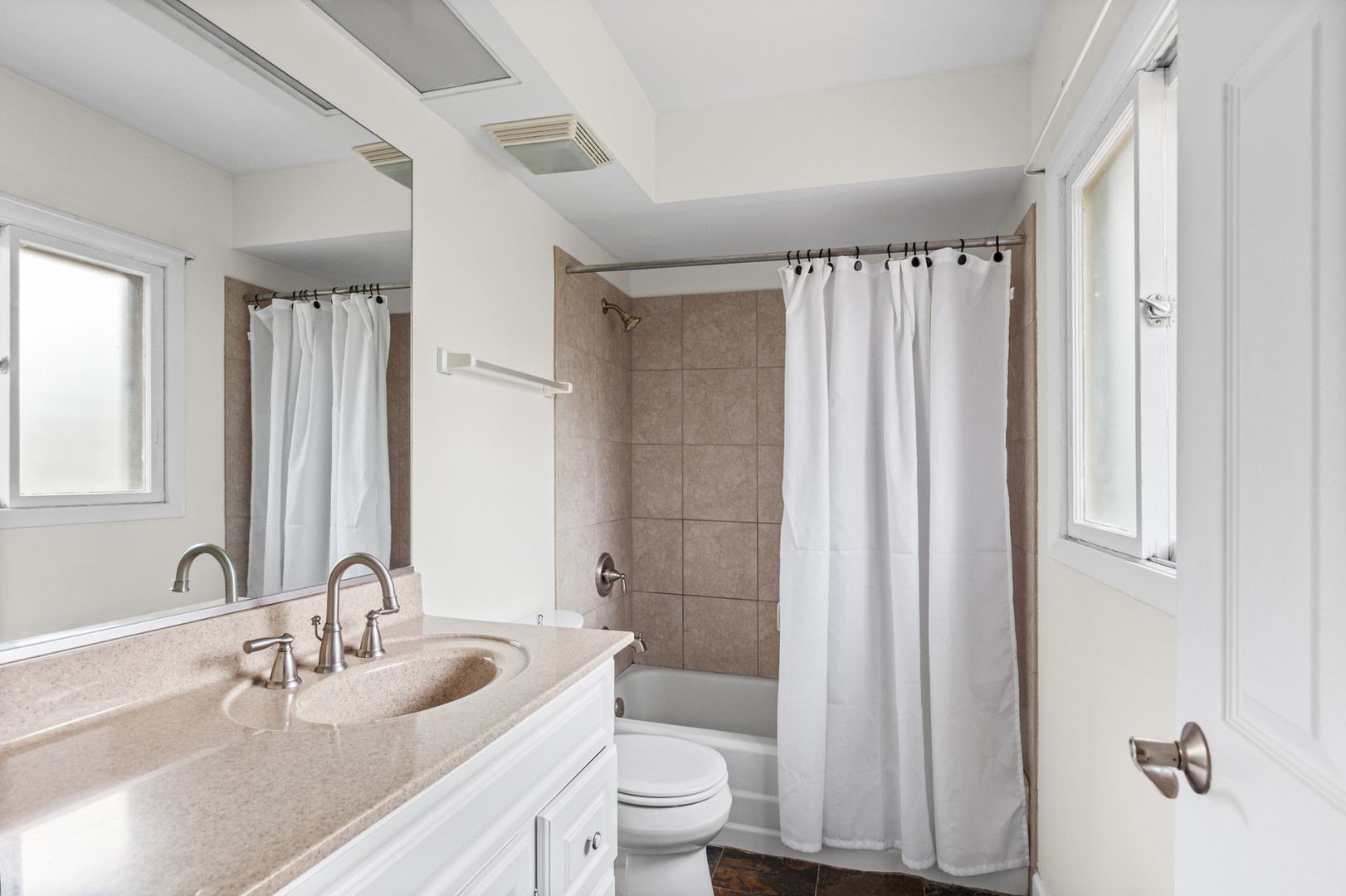 6543 Stough Street, Willowbrook, IL 60527