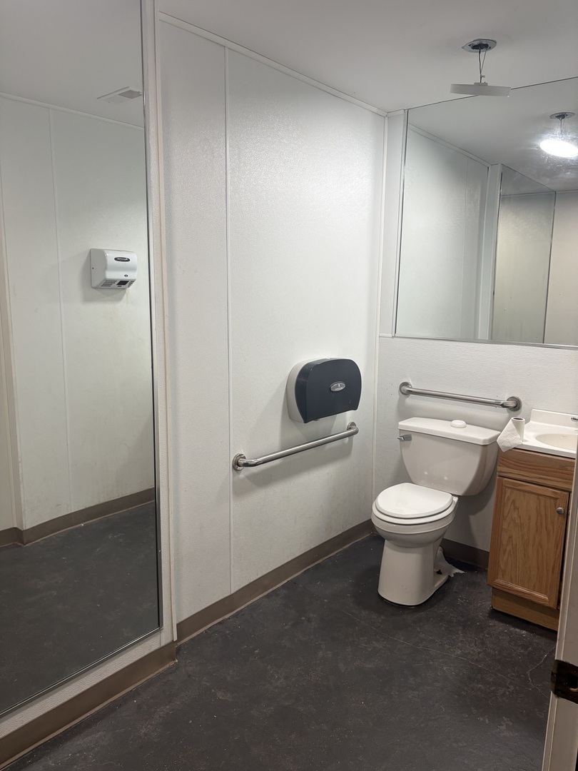 4601 W Lake Street, Melrose Park, IL 60160